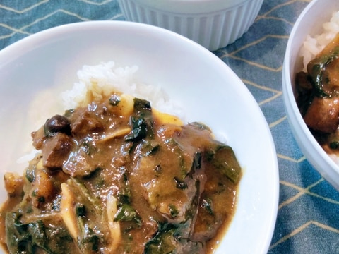 簡単美味しい！業務用すじ肉カレー